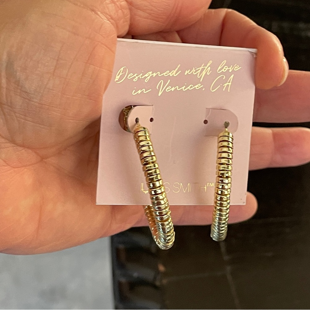GOLD COIL HOOP EARRING by Jules Smith, NWT. - Picture 8 of 15